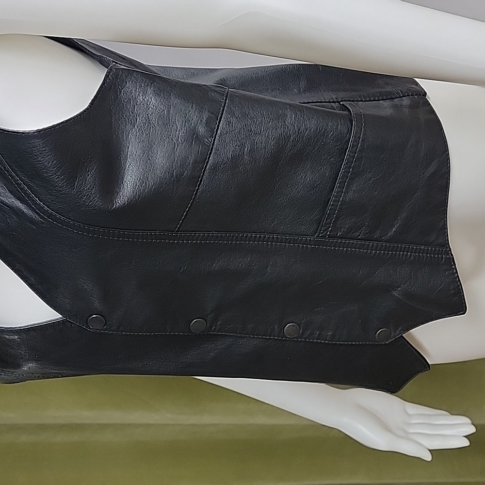 VETO Canada 100% Leather Button Snap Down Vest - Picture 4 of 11
